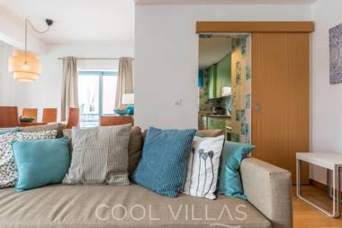 Marina Water View - 6 people bars & restaurants