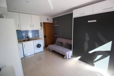 Studio with furnished balcony and wifi at Albufeira