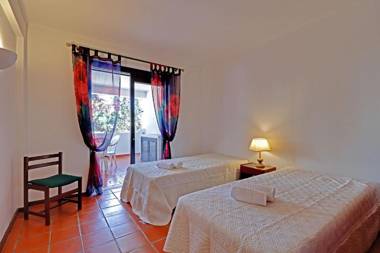 Albufeira Typical with Pool by Homing