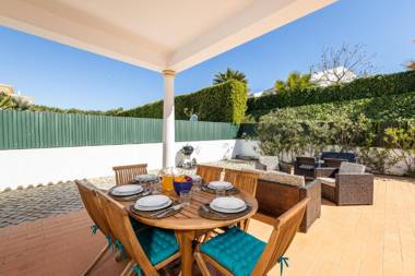 Villa Ericeira by OCvillas