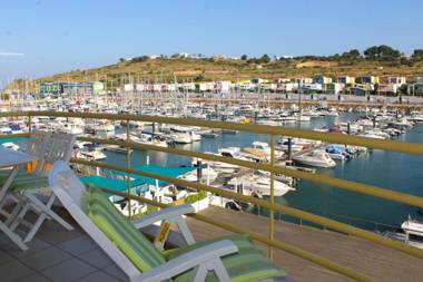 Apartamentos Costa de Ouro T2-Marina de Albufeira