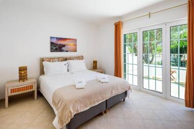 Falésia Sunshine Villa by The Portuguese Butler