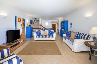 Falésia Sunshine Villa by The Portuguese Butler