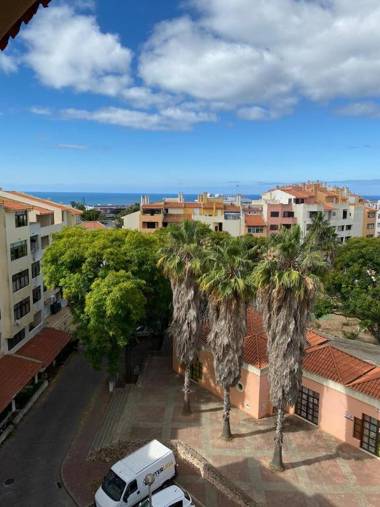 Sea view Penthouse 10 min walking Albufeira old town and Beach Pescadores