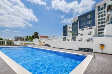 Deluxe apartment in Albufeira old town 200m walk to beach pool parking