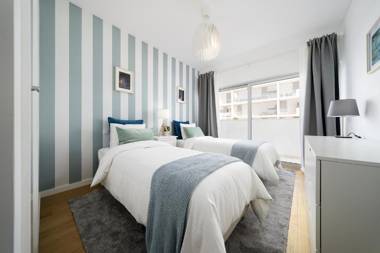 Modern 2 Bed Apartment - Albufeira - Roof Top Pool