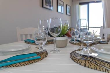 63 Calm Seaview and next to the Beach