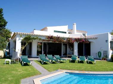 Fantastic Villa in Albufeira with Private Swimming Pool