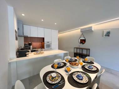 Albufeira Twins 2 With Pool by Homing