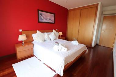 3-Bed Townhouse with pool in Albufeira Balaia