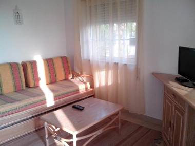 Lovely 1-Bedroom Apartment in Olhos de Agua