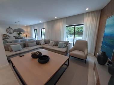 Vila Hibisco by Garvetur