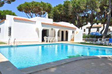 Traditional Private Pool walking distance to Centre Golf Facing