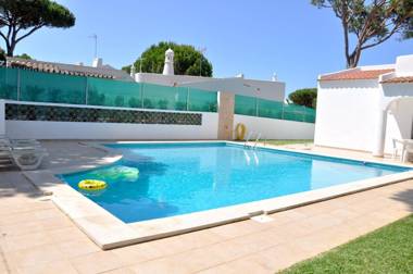 Traditional Private Pool walking distance to Centre Golf Facing