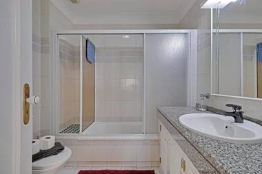 Vilamoura Main Avenue by Homing