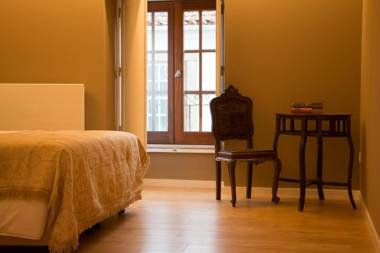 Feira Hostel & Suites