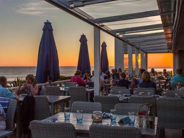 Sunny Lounge Apartment