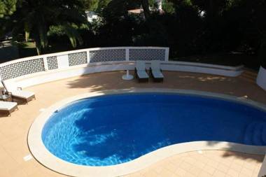 Casa Das Buganvillas - beautiful 3BR Vale Do Lobo villa with AC easy walk to Praca