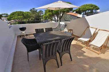 Casa Vale Do Lobo 832A - Charming Townhouse AC few minutes walk from Beach Praca