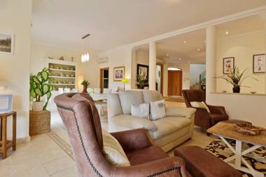 Villa Vale Do Lobo 176 - 4 Bedroom villa - Great pool area - WiFi and Air conditioning