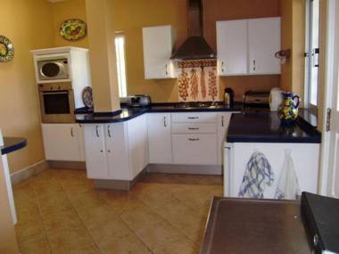 Villa Quadradinhos 38Q - great 4BR Vale do Lobo villa with AC Private Pool