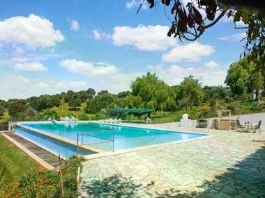 Country mansion in Montemor-o-Novo Alentejo with shared pool