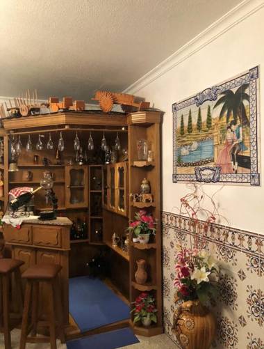 4 bedrooms house with city view enclosed garden and wifi at Corticada