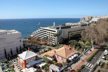 Monumental Apartment