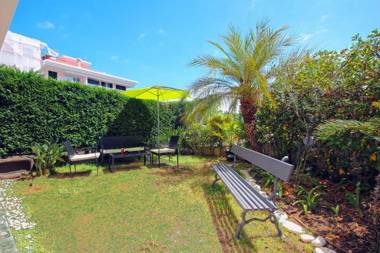 Casa Branca with garden by HR Madeira