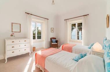 Quinta D'alegria by OurMadeira