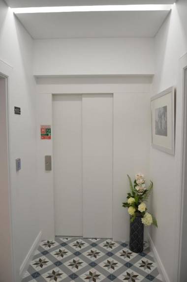 Edificio Charles 102