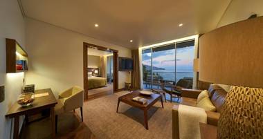 Les Suites at The Cliff Bay - PortoBay
