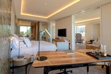 Savoy Palace - The Leading Hotels of the World - Savoy Signature