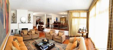 Exquisite Madeira Villa Villa Funchal Luz 5 Bedroom Heated Pool Sea Views Games Room Fu