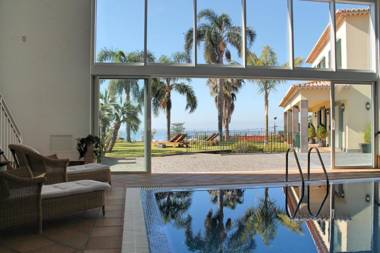 Magnificent Funchal Villa Villa Luzia 5 Bedrooms Sea City Views Pool Table