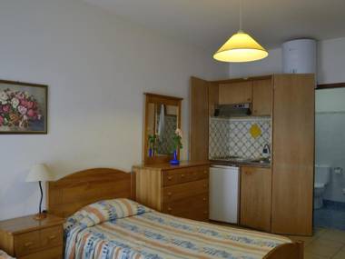 MURÇAS 74 - STUDIO APARTMENTS