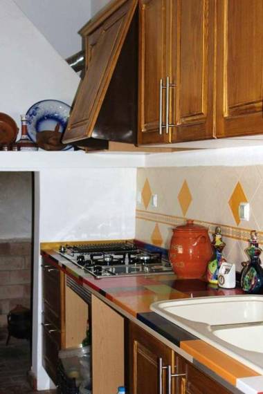 7 bedrooms house with enclosed garden and wifi at Corte de Pao E Agua