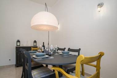 Traditional Countryside Quinta in Santa Barbara de Nexe