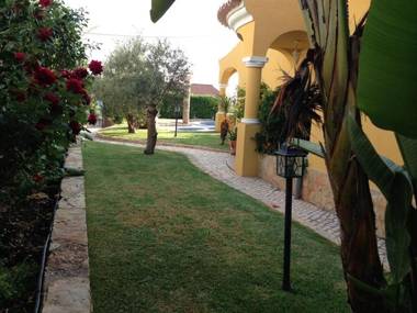 Villa Sesmarias Lux is a Luxury villa with private swimming poolm sea-views and AC