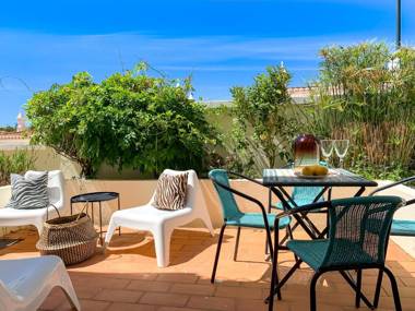 Casa Silwa - Chic 2BR Townhouse Ocean Views 5min to Beach & Pool