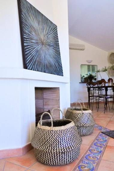 Casa Silwa - Chic 2BR Townhouse Ocean Views 5min to Beach & Pool