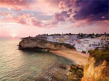 Casa Palmeiras Luxury Tranquil area BBQ Large Pool