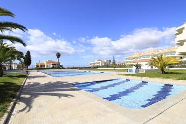 Armação de Pêra Brightness With Pool by Homing