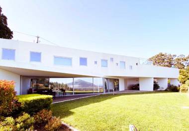 Infinity House Beach and Mountain