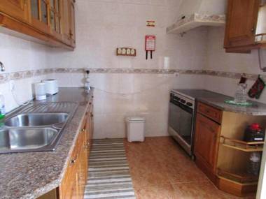 3 bedrooms house with enclosed garden and wifi at Sobral de Monte Agraco