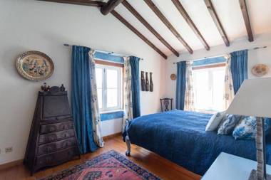 Rosa Estates The Farmhouse & Stables