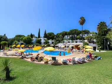 Luxury 3 Bedroom Apartment Pool Garden Views Clube Albufeira near Old Town