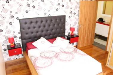 2 bedrooms house with shared pool and wifi at Arco Da Calheta