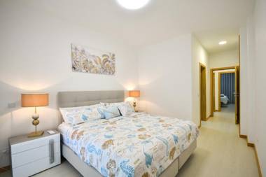 Blue Paradise Apartment