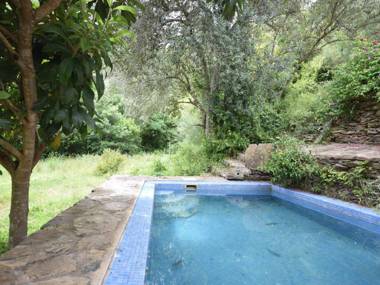 Quiet and cottage in the estate Casas da Cerca near Troviscais